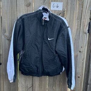 Vintage Nike Black and White Zip-Up Jacket Size Small